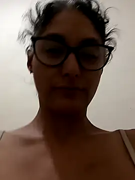 Snapshot of brdot_ chatting on November 2025 08:47:01 AM brdot online show from November 2025 08:47:01 AM