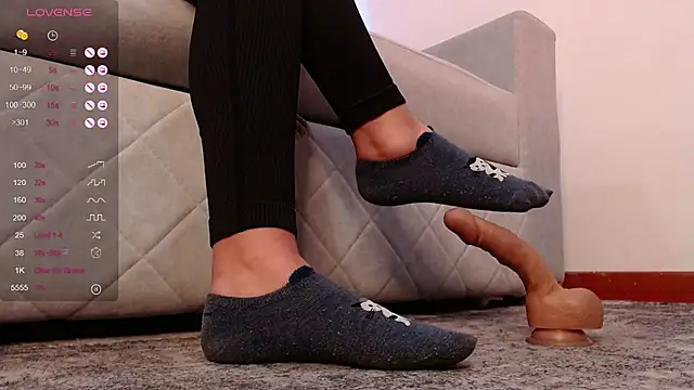 marthina thompsson online show from October 2025 01:12:01 PM