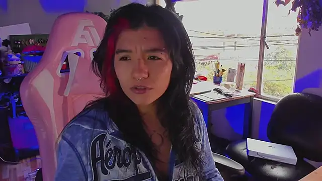 Snapshot of annie_walker6 chatting on December 2025 08:05:01 PM annie walker6 online show from December 2025 08:05:01 PM