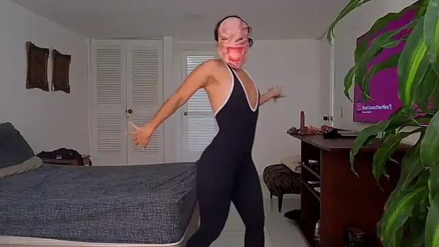 Snapshot of Princess_Celta chatting on October 2025 03:21:02 PM Princess Celta online show from October 2025 03:21:02 PM