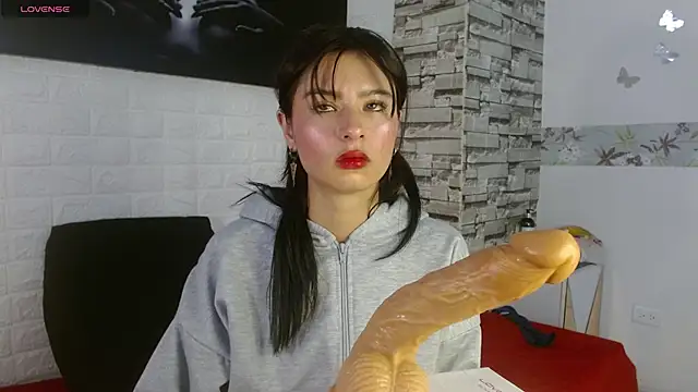renata allen online show from December 2024 04:47:02 PM