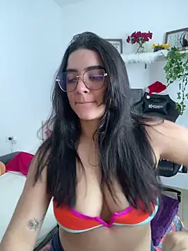 Lia flowers online show from December 2024 05:22:02 PM