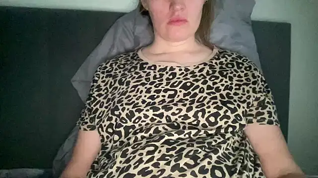 vanessa4you online show from October 2025 04:01:01 AM