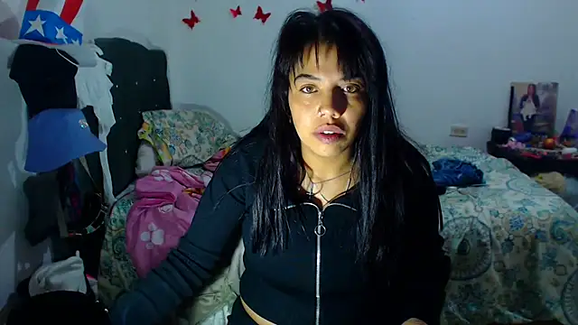 Snapshot of AmaraRoberts420 chatting on October 2025 11:56:02 PM AmaraRoberts420 online show from October 2025 11:56:02 PM