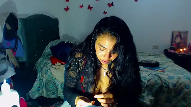 Snapshot of AmaraRoberts420 chatting on October 2025 09:30:02 AM AmaraRoberts420 online show from October 2025 09:30:02 AM