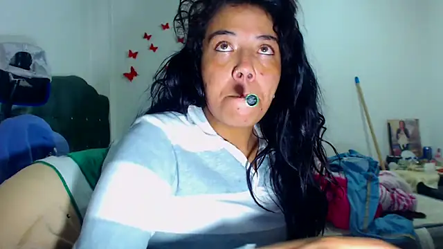 Snapshot of AmaraRoberts420 chatting on November 2025 08:29:01 PM AmaraRoberts420 online show from November 2025 08:29:01 PM