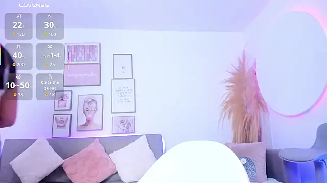 silvia lane online show from September 2025 03:39:02 AM