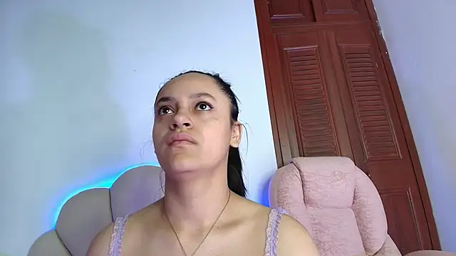 VICTORIABLACK xh online show from January 2025 02:04:01 PM