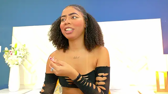 Tyra Kane online show from October 2025 03:59:01 AM