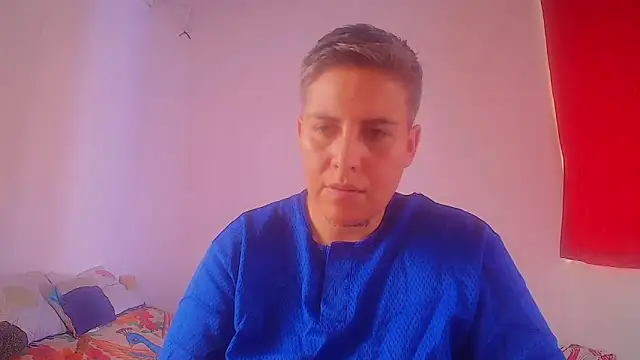 Yessi rousse online show from October 2025 07:33:02 PM