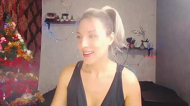 MillaXQueen online show from December 2024 04:23:02 AM