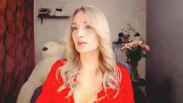 MillaXQueen online show from February 2025 03:15:02 PM