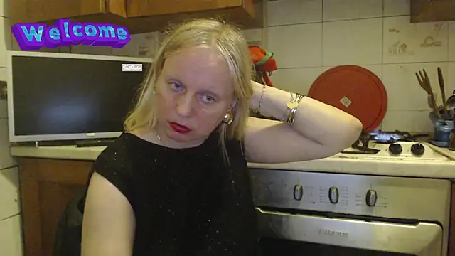 martachatte online show from February 2025 07:03:02 PM