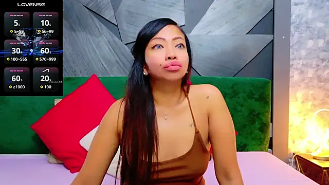 Snapshot of ElyaQuinn chatting on October 2025 06:47:02 AM ElyaQuinn online show from October 2025 06:47:02 AM