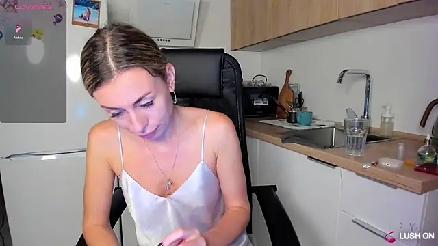 DannaEvan online show from September 2025 02:22:01 PM