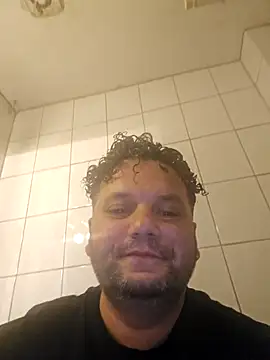 Juliani888 online show from November 2025 05:35:02 PM