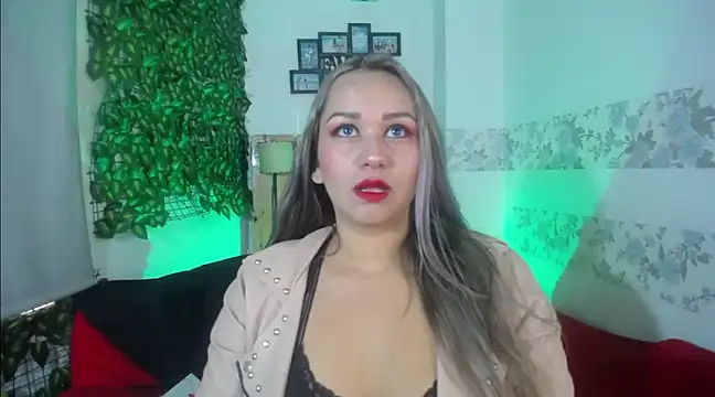 paula brausin online show from December 2024 12:00:02 PM