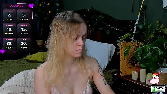 lady bellaa online show from December 2024 09:29:02 AM