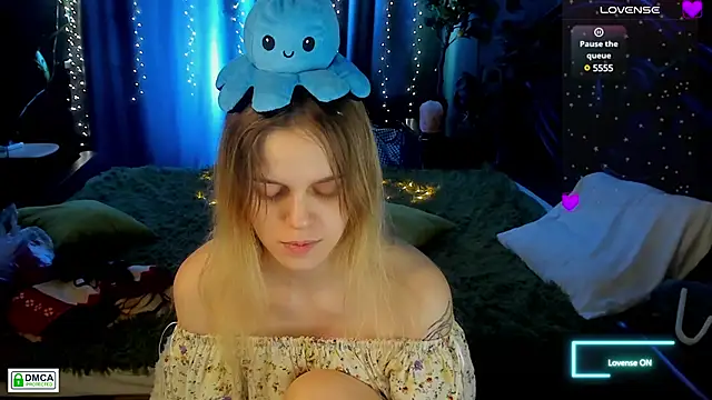 lady bellaa online show from February 2025 11:11:01 AM