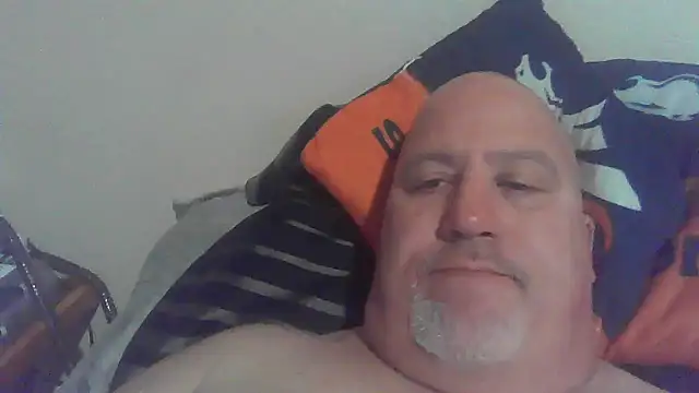 Snapshot of Bigbear0563 chatting on December 2024 09:54:02 PM Bigbear0563 online show from December 2024 09:54:02 PM