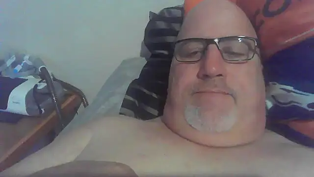 Snapshot of Bigbear0563 chatting on December 2024 08:37:01 PM Bigbear0563 online show from December 2024 08:37:01 PM