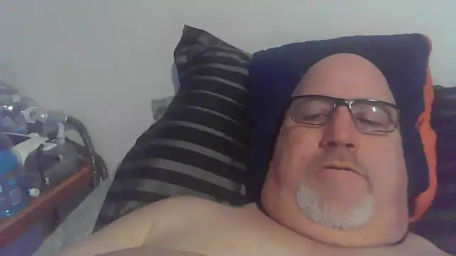 Snapshot of Bigbear0563 chatting on January 2025 03:55:02 PM Bigbear0563 online show from January 2025 03:55:02 PM