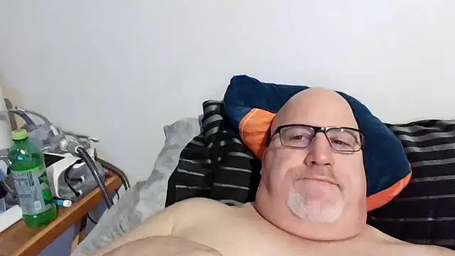 Snapshot of Bigbear0563 chatting on January 2025 03:43:01 PM Bigbear0563 online show from January 2025 03:43:01 PM