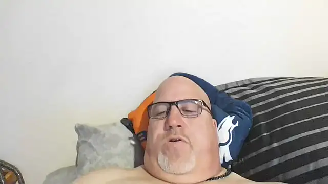 Snapshot of Bigbear0563 chatting on March 2025 03:02:01 PM Bigbear0563 online show from March 2025 03:02:01 PM