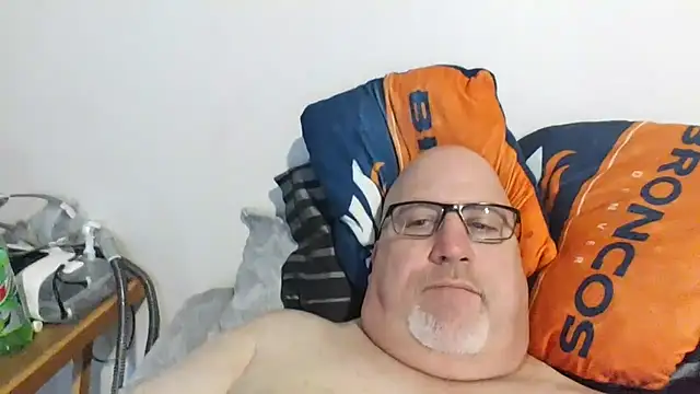 Snapshot of Bigbear0563 chatting on March 2025 07:12:01 PM Bigbear0563 online show from March 2025 07:12:01 PM