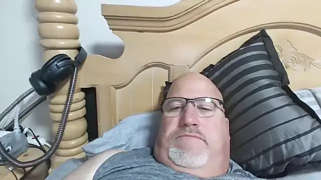 Snapshot of Bigbear0563 chatting on September 2025 04:23:02 PM Bigbear0563 online show from September 2025 04:23:02 PM