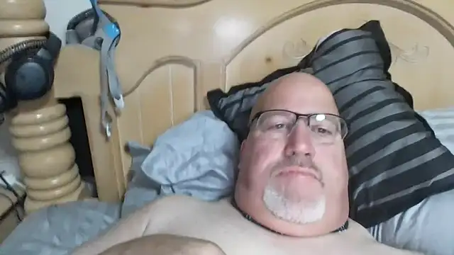 Snapshot of Bigbear0563 chatting on October 2025 04:26:01 PM Bigbear0563 online show from October 2025 04:26:01 PM