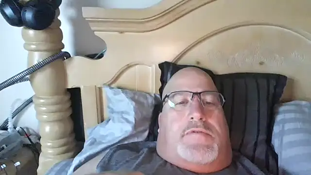 Snapshot of Bigbear0563 chatting on October 2025 03:12:01 PM Bigbear0563 online show from October 2025 03:12:01 PM