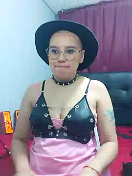 Snapshot of TamySweetness chatting on December 2024 01:58:02 AM TamySweetness online show from December 2024 01:58:02 AM