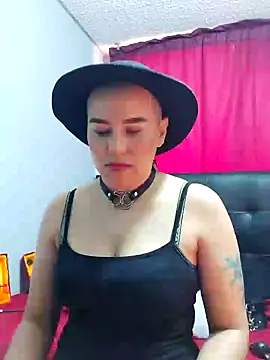 Snapshot of TamySweetness chatting on December 2024 04:17:01 PM TamySweetness online show from December 2024 04:17:01 PM