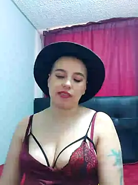 Snapshot of TamySweetness chatting on December 2024 07:32:01 PM TamySweetness online show from December 2024 07:32:01 PM