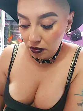 Snapshot of TamySweetness chatting on March 2025 06:21:02 PM TamySweetness online show from March 2025 06:21:02 PM