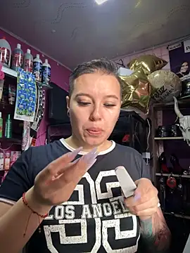 Snapshot of TamySweetness chatting on September 2025 04:40:02 PM TamySweetness online show from September 2025 04:40:02 PM