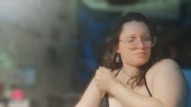 Snapshot of spunlikecottoncandy chatting on October 2025 05:58:02 PM spunlikecottoncandy online show from October 2025 05:58:02 PM