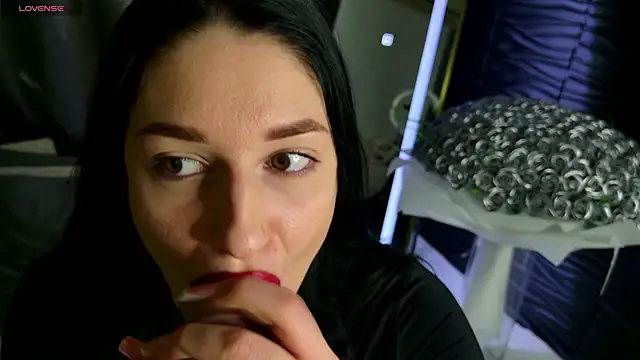 moniqque online show from February 2025 08:38:01 AM