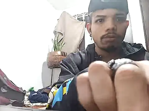 Snapshot of danidiazto2023 chatting on November 2025 09:32:01 AM danidiazto2023 online show from November 2025 09:32:01 AM