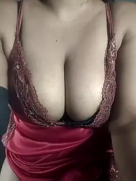 Snapshot of Hurrem_02 chatting on January 2025 06:38:01 AM Hurrem 02 online show from January 2025 06:38:01 AM