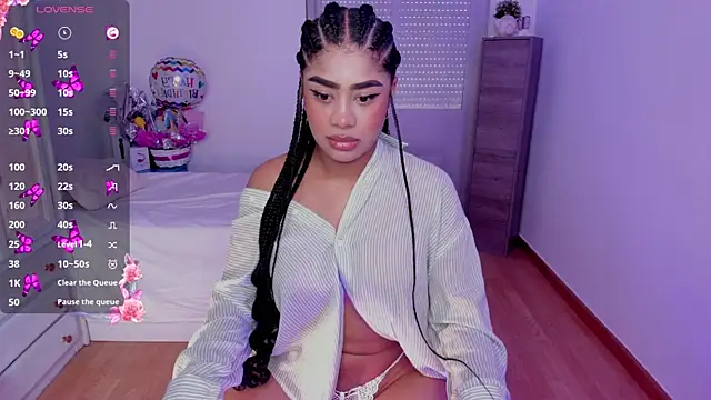 Snapshot of briana_walker chatting on September 2025 09:55:01 AM briana walker online show from September 2025 09:55:01 AM