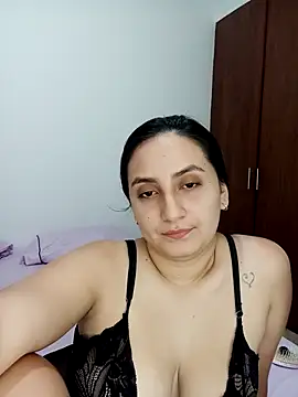 Snapshot of Angeelus2 chatting on October 2025 09:36:01 PM Angeelus2 online show from October 2025 09:36:01 PM