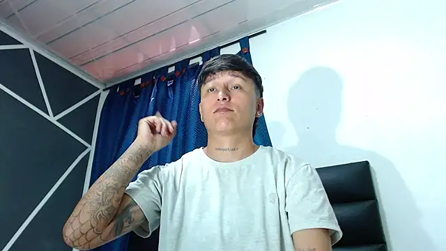 Snapshot of Tamarahryan chatting on October 2025 01:20:01 PM Tamarahryan online show from October 2025 01:20:01 PM