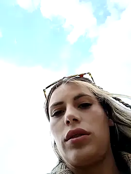 Snapshot of Misscata1106 chatting on October 2025 06:40:02 PM Misscata1106 online show from October 2025 06:40:02 PM