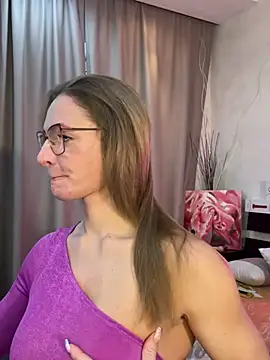 Milf Tea online show from December 2024 04:07:02 AM