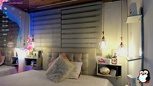 cristal  hot 1 online show from September 2025 05:09:02 AM