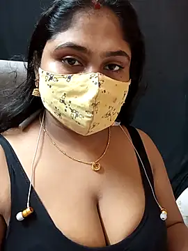 Sophiaboudi online show from October 2025 05:34:01 PM