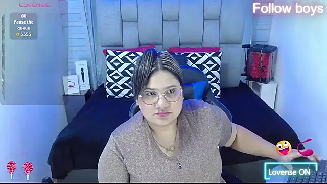 Snapshot of evelin_zaens chatting on October 2025 04:57:01 AM evelin zaens online show from October 2025 04:57:01 AM