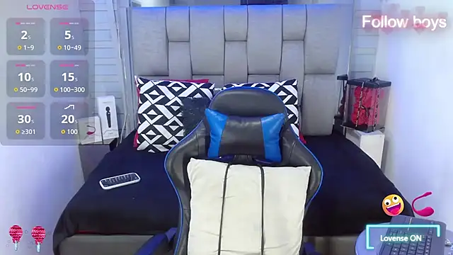 Snapshot of evelin_zaens chatting on October 2025 04:15:01 AM evelin zaens online show from October 2025 04:15:01 AM